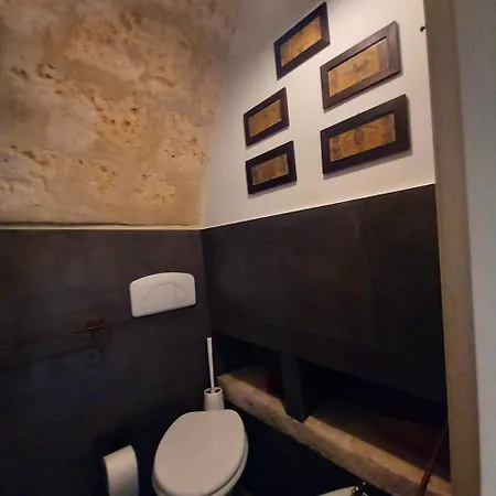 Le Di Roberto * Gioia Del Colle